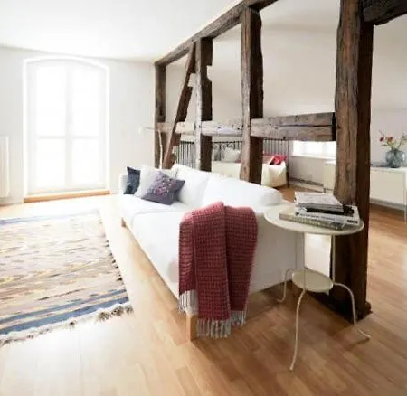 Large With Terrace In Manor House بيت للعطل *